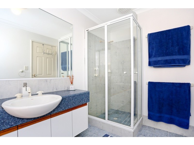 15 Brighton Place, Greenfields WA 6210