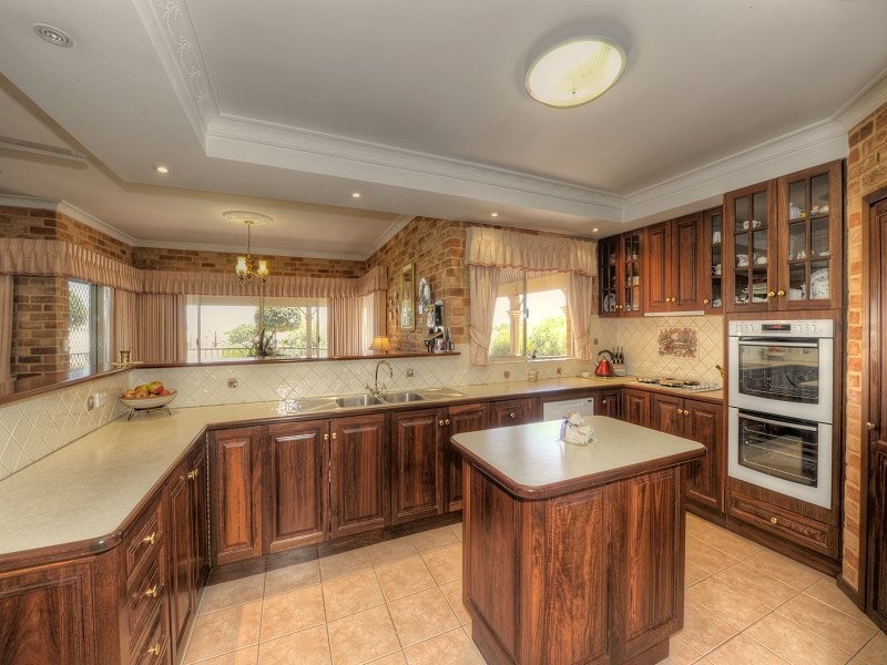 6 Botanic Close, Singleton WA 6175