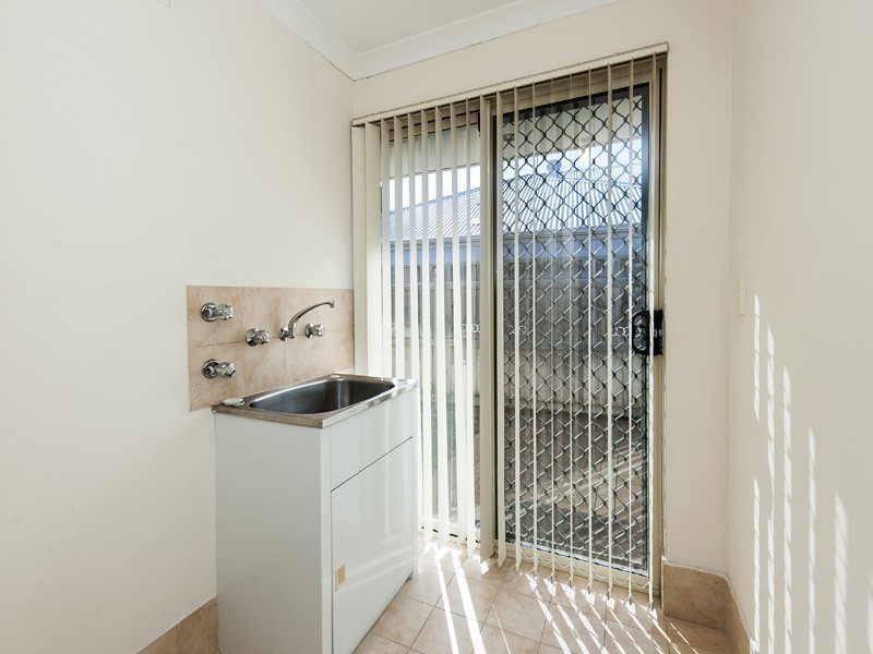 30 Seaforth Drive, Halls Head WA 6210