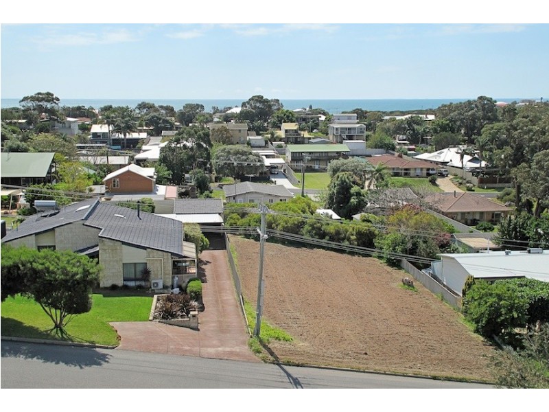 28 Scenic Drive, Falcon WA 6210