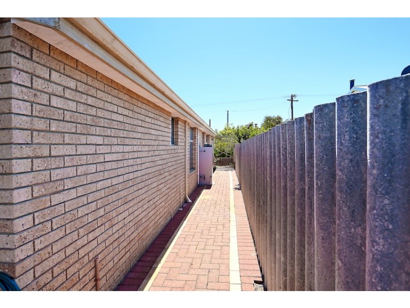 25 Morfitt Street, Mandurah WA 6210