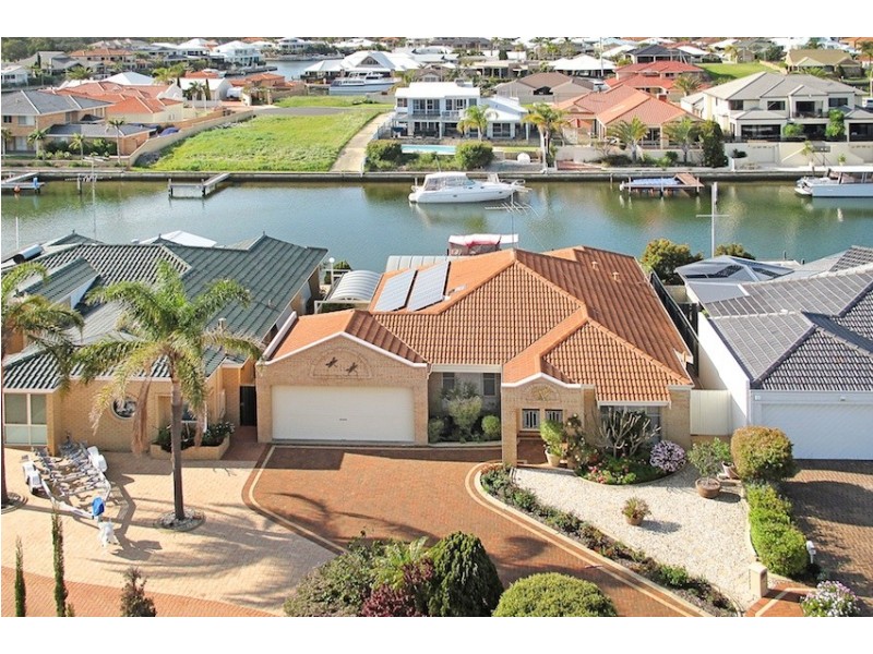 16 Quayside Close, Halls Head WA 6210