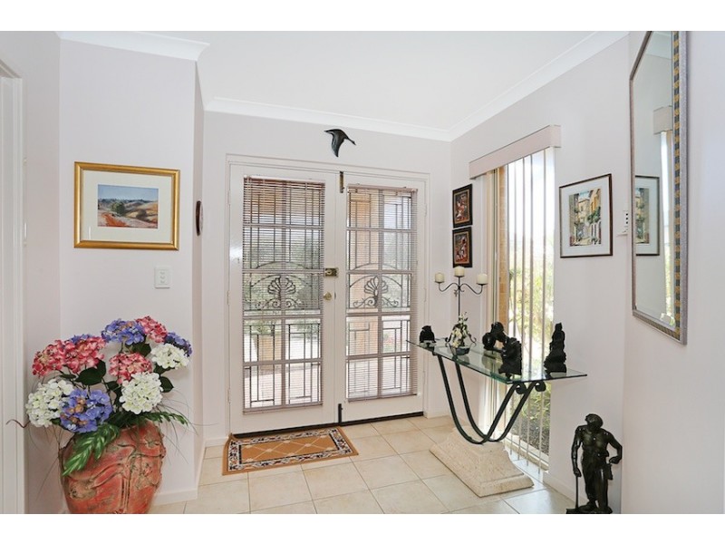 16 Quayside Close, Halls Head WA 6210