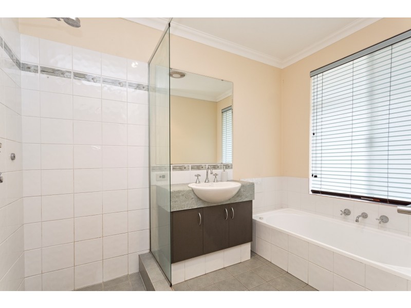 115 Challenger Road, Madora Bay WA 6210