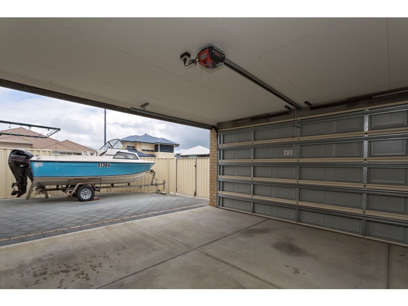 115 Challenger Road, Madora Bay WA 6210