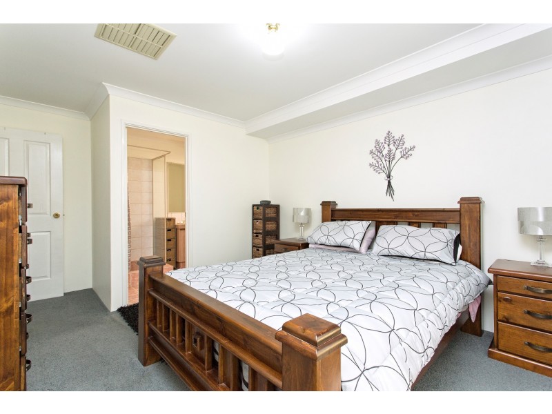 7 Appressa Place, Greenfields WA 6210