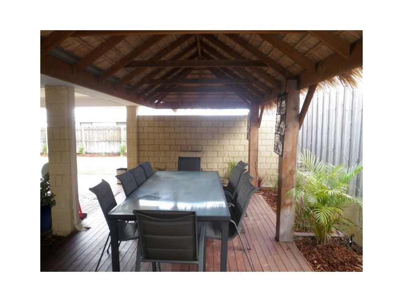 7 Tectona Way, Halls Head WA 6210