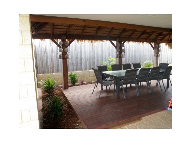 7 Tectona Way, Halls Head WA 6210