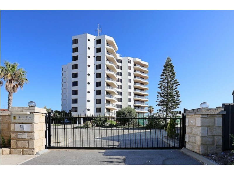 8/6A Valley Road, Halls Head WA 6210