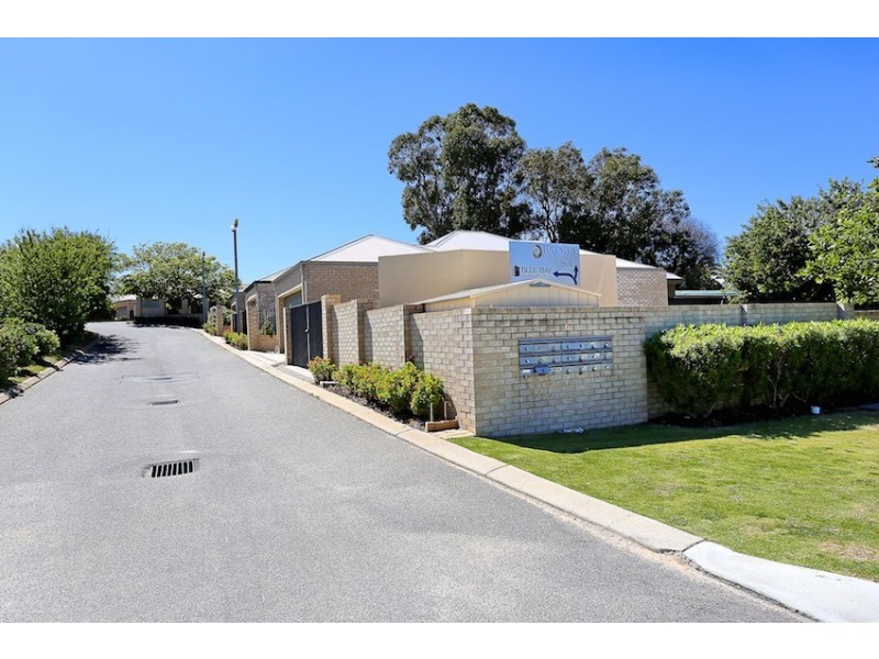 8/6A Valley Road, Halls Head WA 6210