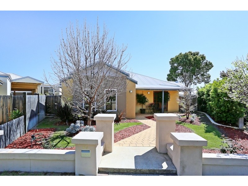 23 Pacifica Way, Dudley Park WA 6210