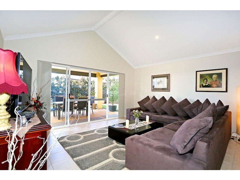 23 Pacifica Way, Dudley Park WA 6210