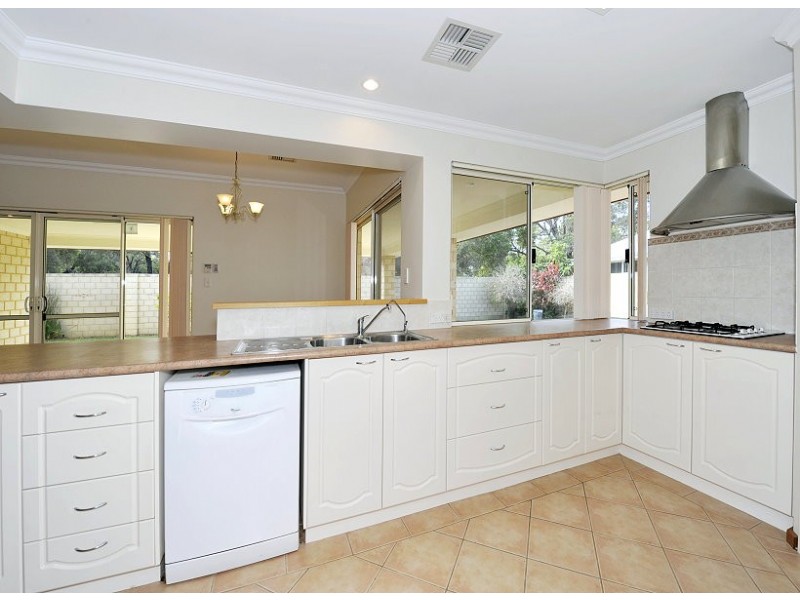 33 Cervantes Drive, Erskine WA 6210