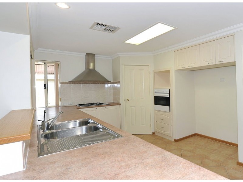 33 Cervantes Drive, Erskine WA 6210