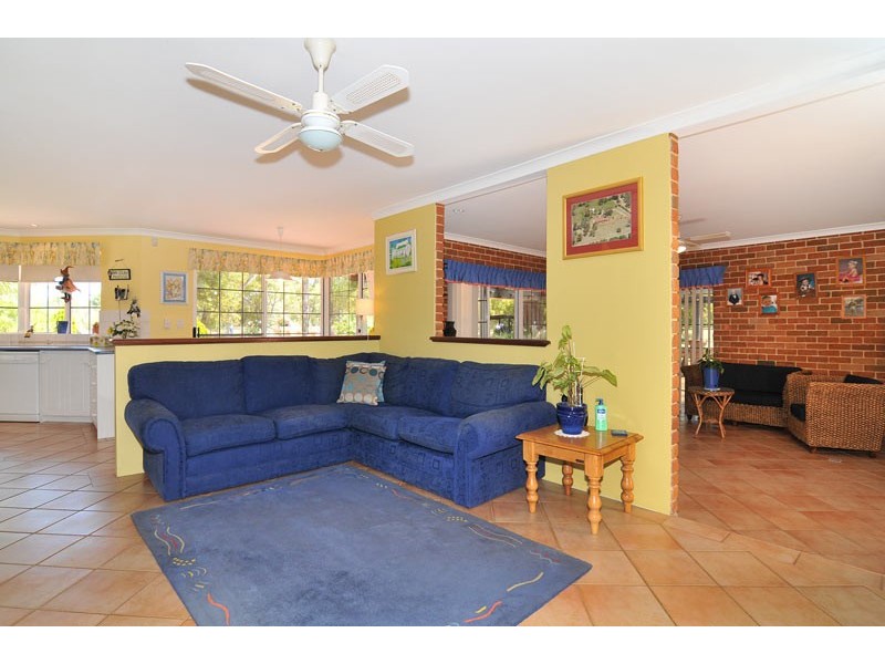 126 Lymon Road, Stake Hill WA 6210