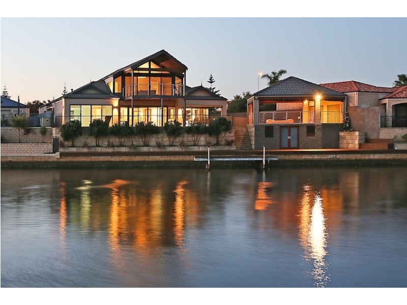 25 Genevieve Court, Halls Head WA 6210