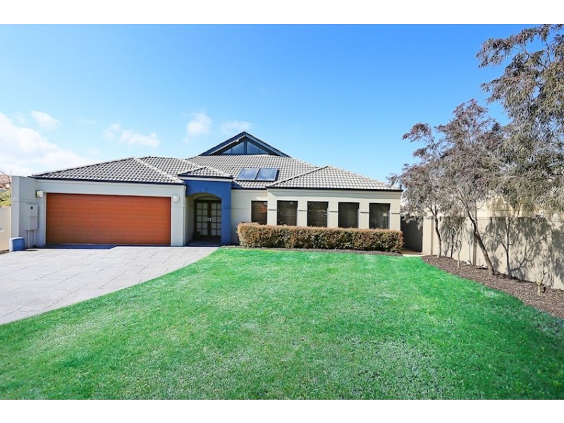 25 Genevieve Court, Halls Head WA 6210