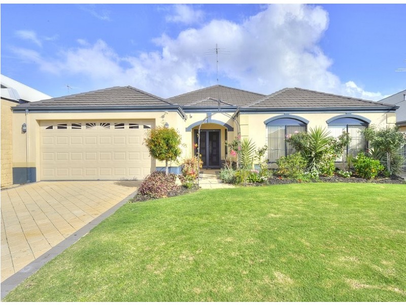 5 Binda Way, Halls Head WA 6210