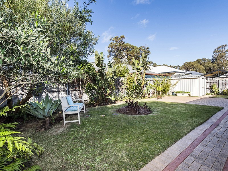 50 Summerlea Avenue, Meadow Springs WA 6210