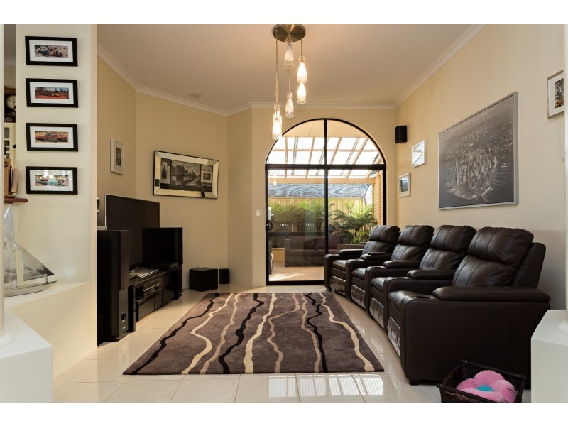 39 Pateman Place, South Yunderup WA 6208