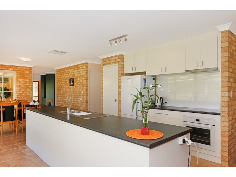 33 Cheyne  Court, Pinjarra WA 6208