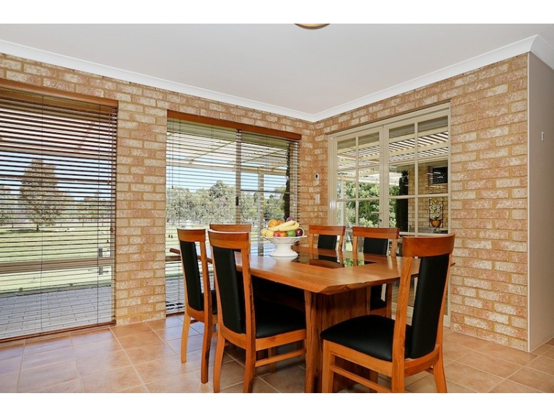 33 Cheyne  Court, Pinjarra WA 6208