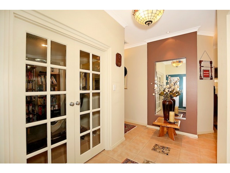 7 Onslow Court, Erskine WA 6210