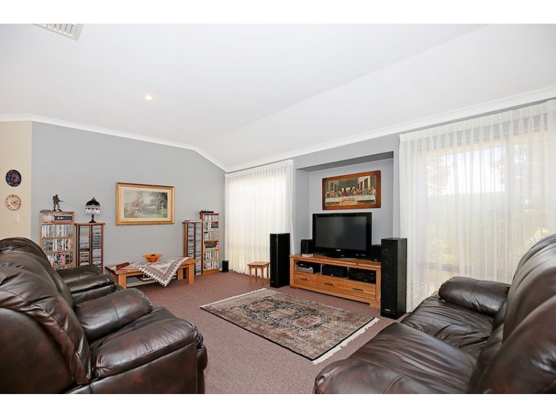 7 Onslow Court, Erskine WA 6210