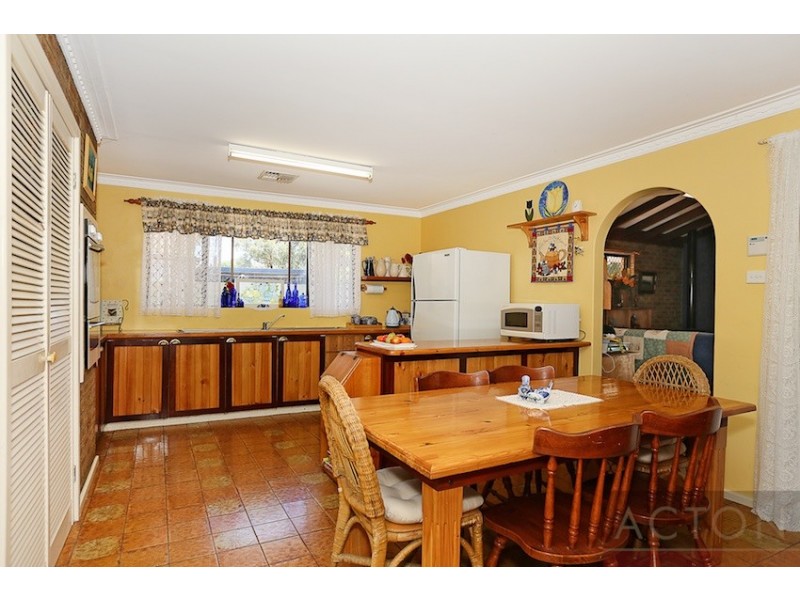 39 Nairn Road, Coodanup WA 6210