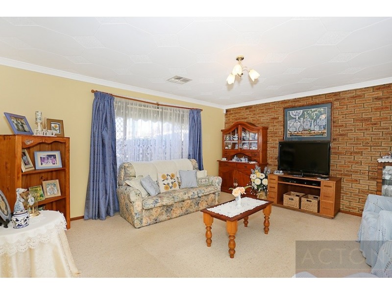 39 Nairn Road, Coodanup WA 6210