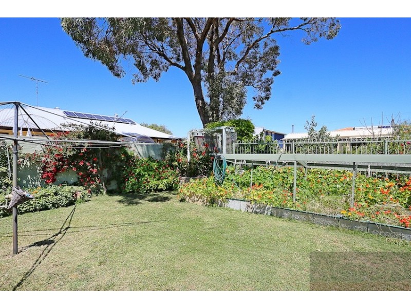 39 Nairn Road, Coodanup WA 6210