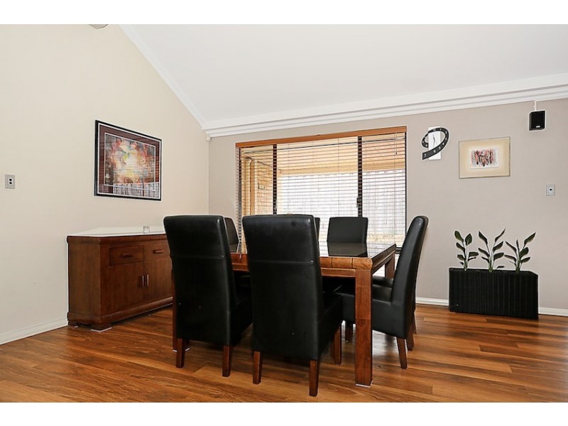 7 Zinnia Lane, Halls Head WA 6210