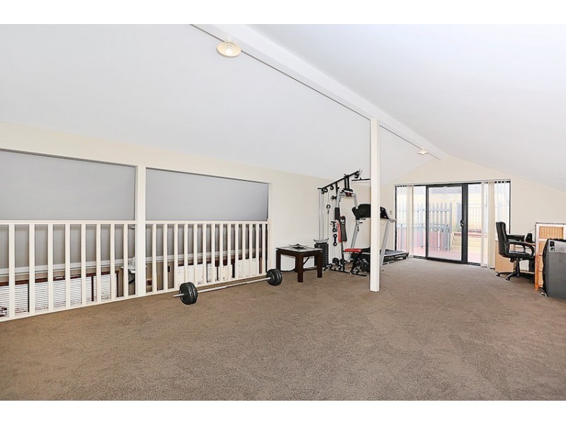 7 Zinnia Lane, Halls Head WA 6210