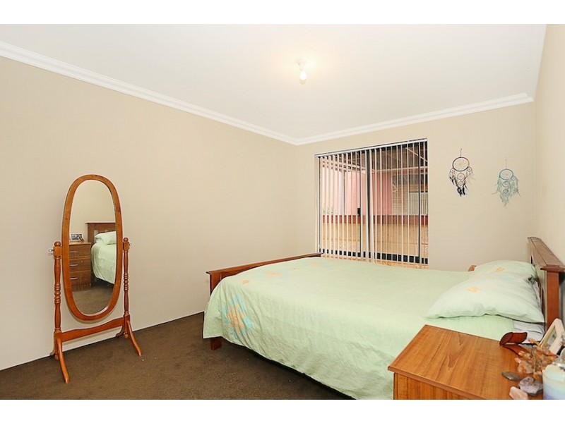 7 Zinnia Lane, Halls Head WA 6210