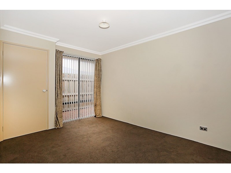 7 Zinnia Lane, Halls Head WA 6210