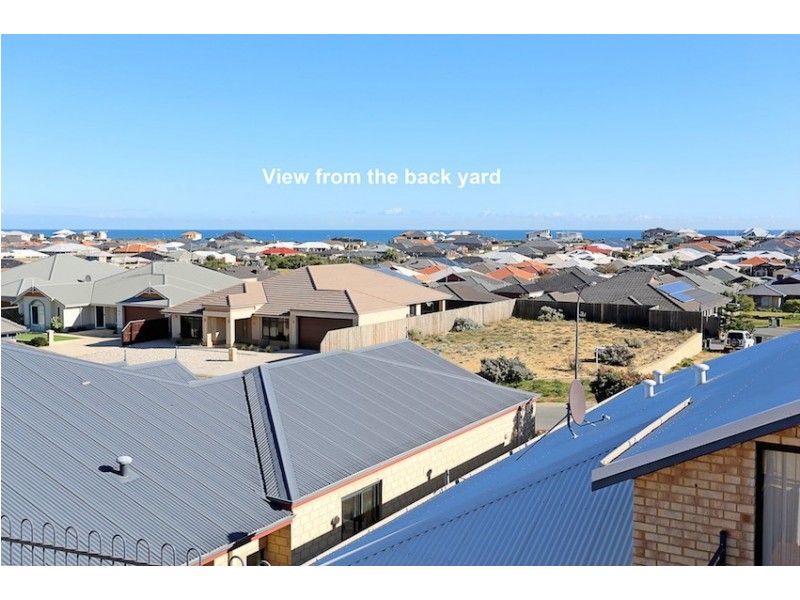 7 Zinnia Lane, Halls Head WA 6210