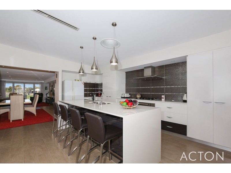 27 George Hibbert Road, Madora Bay WA 6210