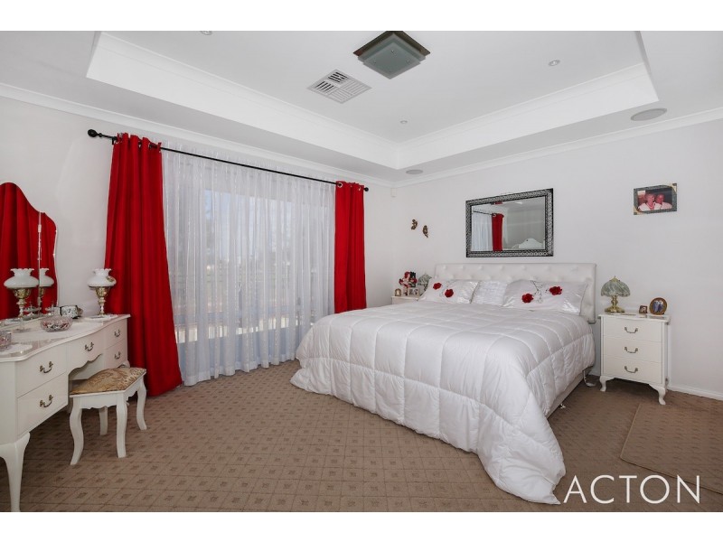 27 George Hibbert Road, Madora Bay WA 6210