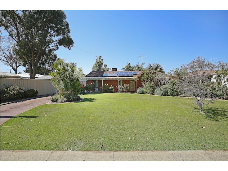 5 Feltin Place, Dudley Park WA 6210