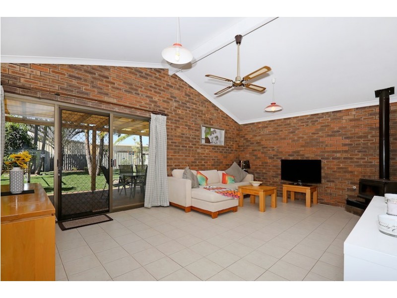 5 Feltin Place, Dudley Park WA 6210