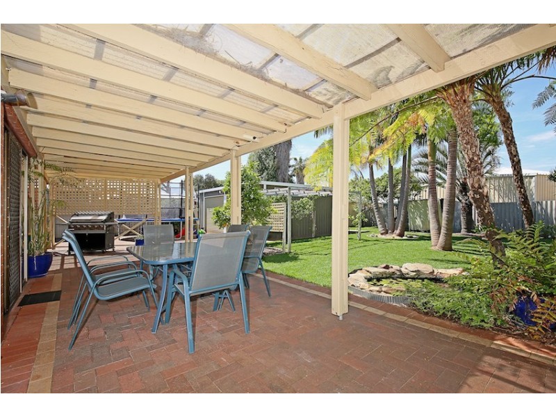 5 Feltin Place, Dudley Park WA 6210