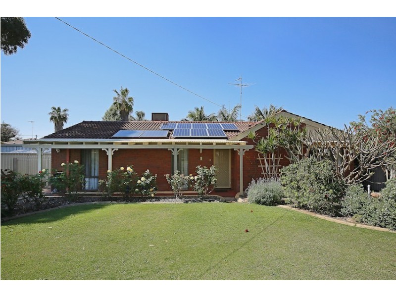 5 Feltin Place, Dudley Park WA 6210