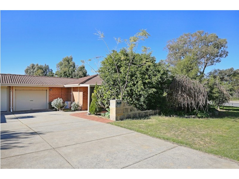 1A Yorrell Place, Halls Head WA 6210