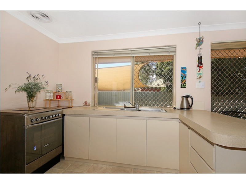 1A Yorrell Place, Halls Head WA 6210