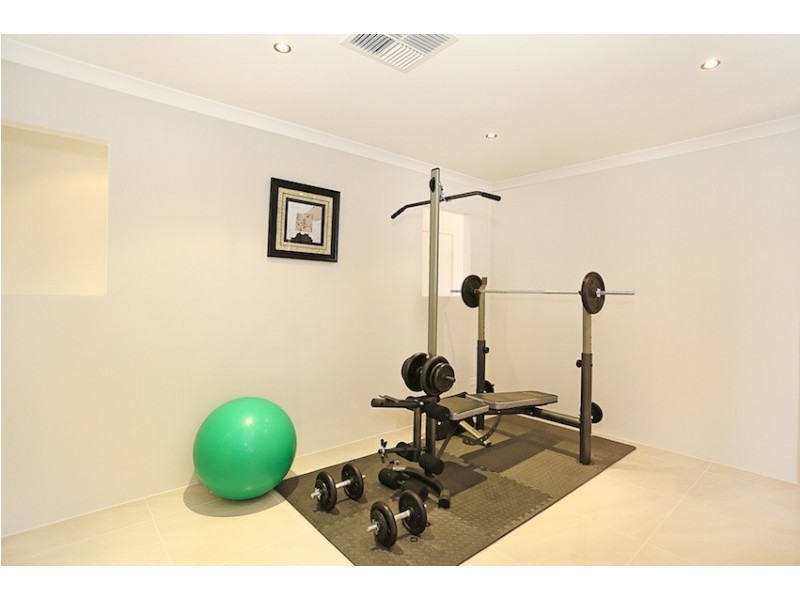 350 Peelwood Parade, Halls Head WA 6210