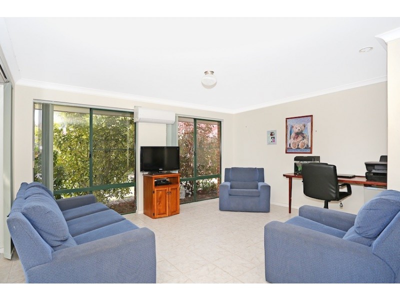 4 Crowthorn Cross, Erskine WA 6210