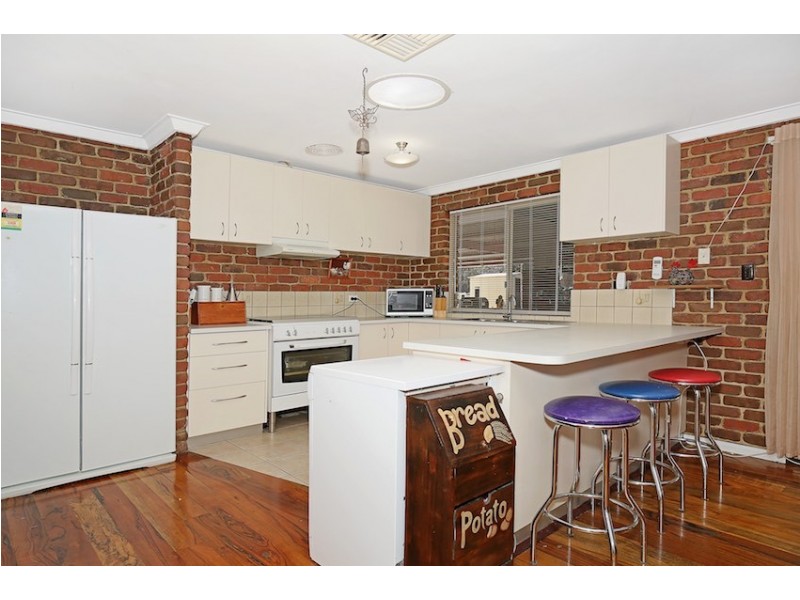 157 Greenwood Way, Barragup WA 6209