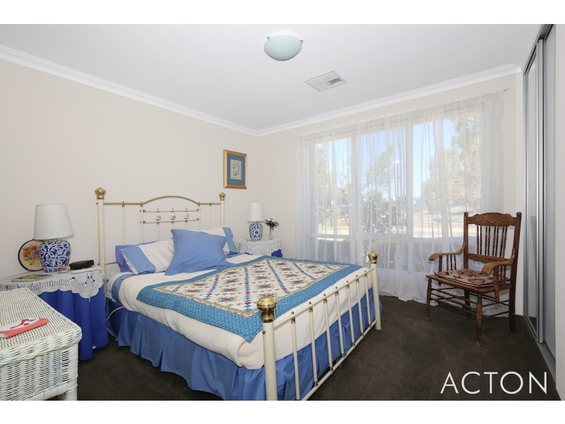8 Purcell Gardens, South Yunderup WA 6208
