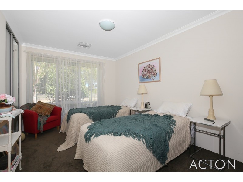 8 Purcell Gardens, South Yunderup WA 6208