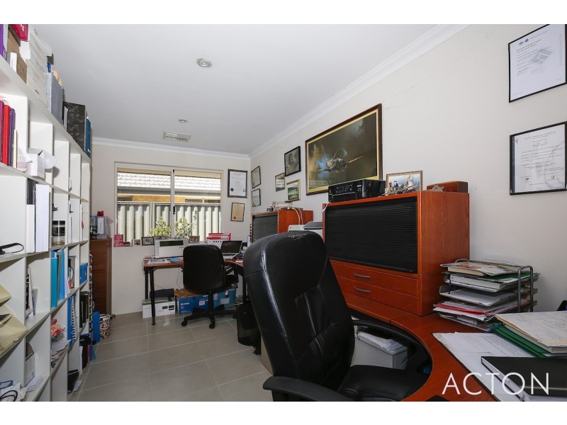 8 Purcell Gardens, South Yunderup WA 6208